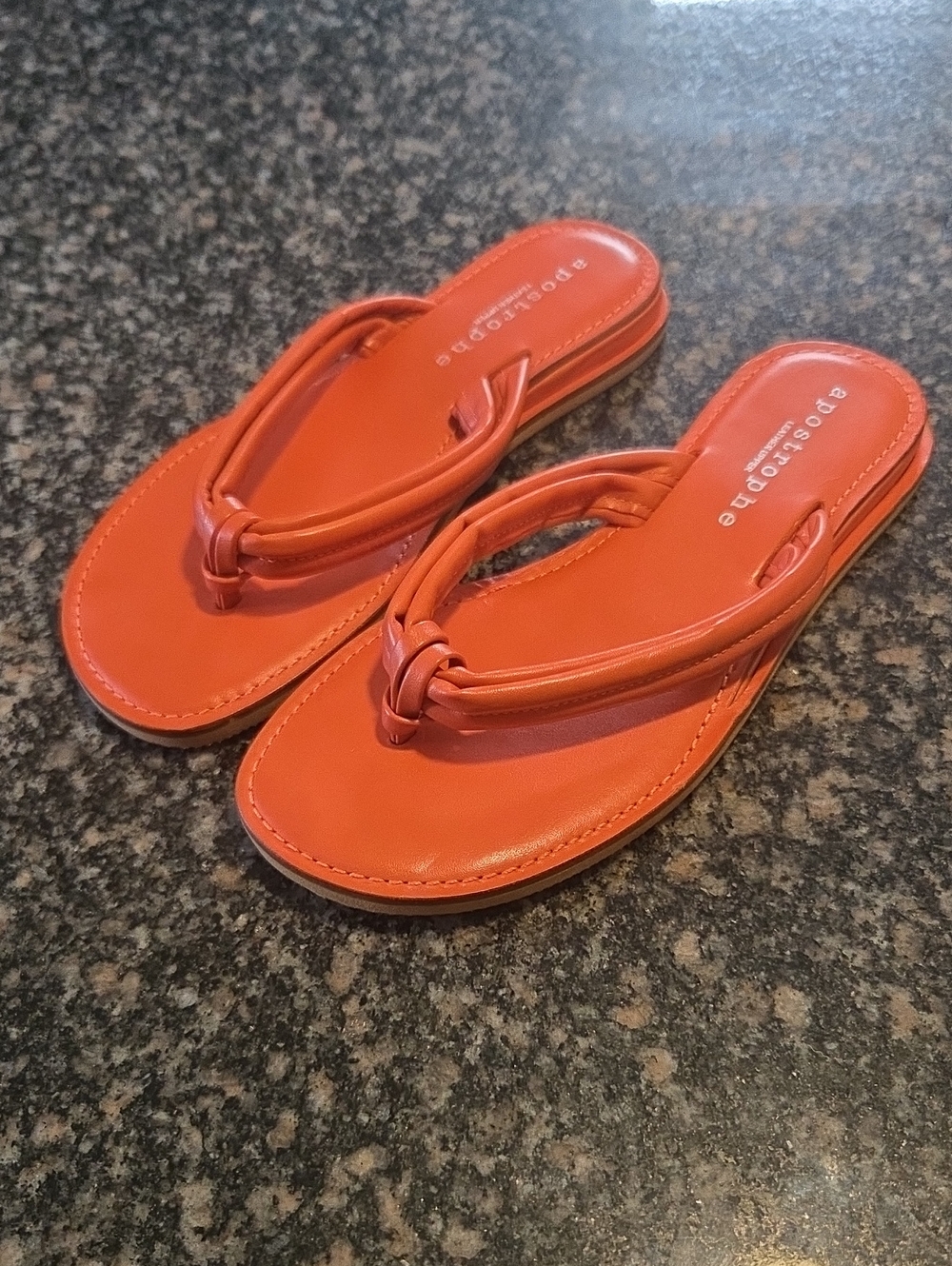 Apostrophe Sandle